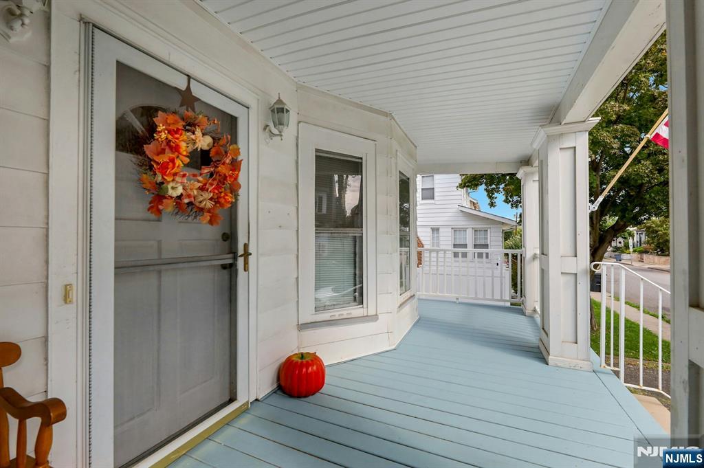 181 Linden Avenue - Photo 4