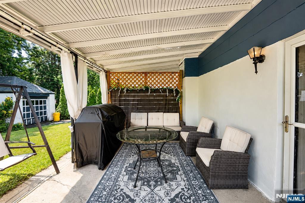 605 Linden Avenue - Photo 3