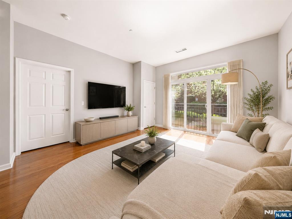 1120 Riverview Avenue 120 - Photo 3