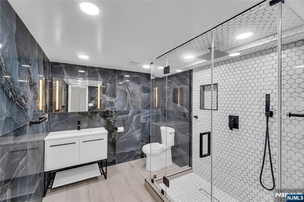 12 Haring Drive — photo 32
