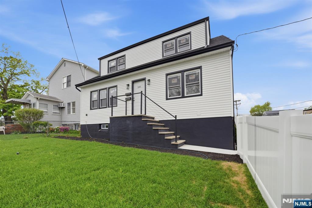 551 Schuyler Avenue 2 - Photo 1