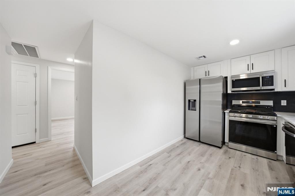 551 Schuyler Avenue 2 - Photo 5