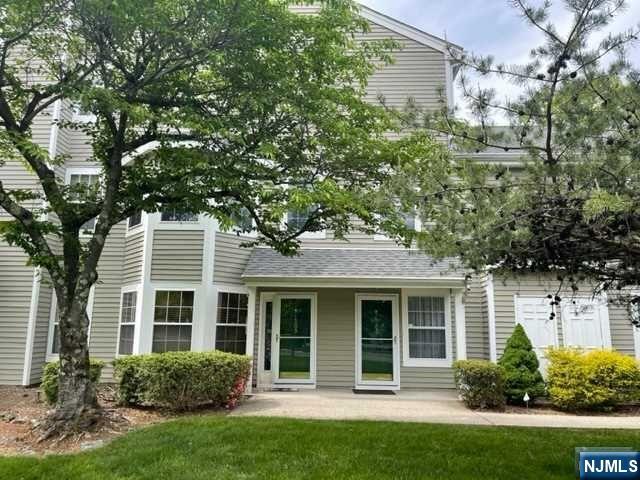 1509 Cornwall Road - Photo 1