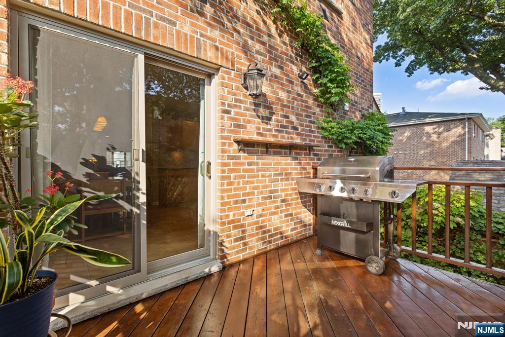 228 Lafayette Avenue — photo 17