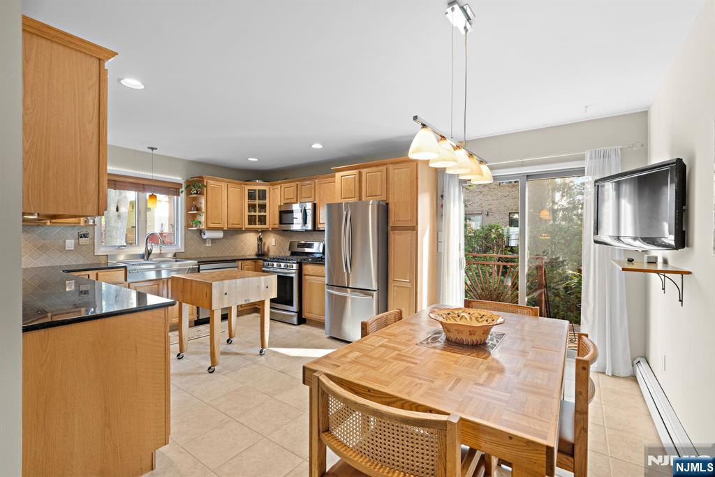 228 Lafayette Avenue — photo 10