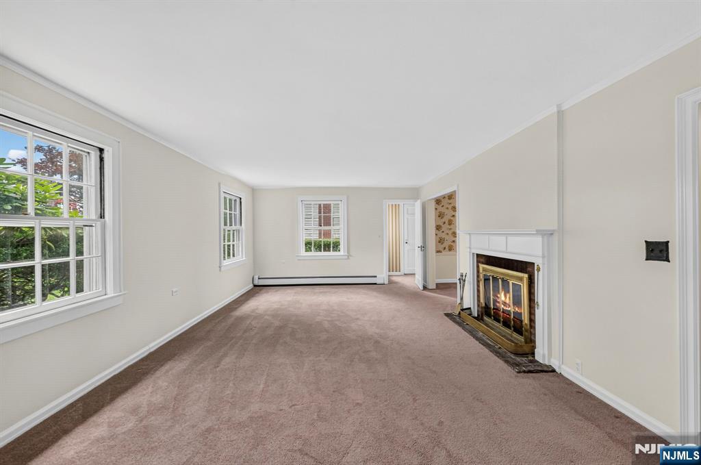 Homes for sale in Fair Lawn, NJ | 11 Burlington Pl, Fair Lawn, NJ 07410 | MLS# 26024478