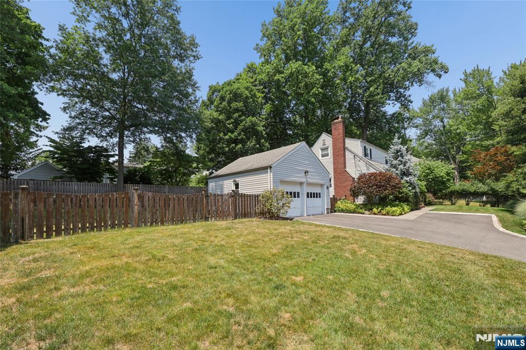 38 SCHRAALENBURGH Road — photo 29
