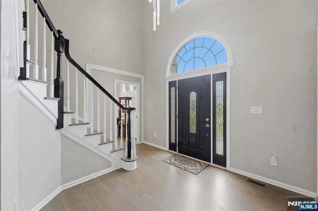1232 Steeplechase Court - Photo 3