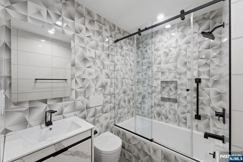 1232 Steeplechase Court — photo 33