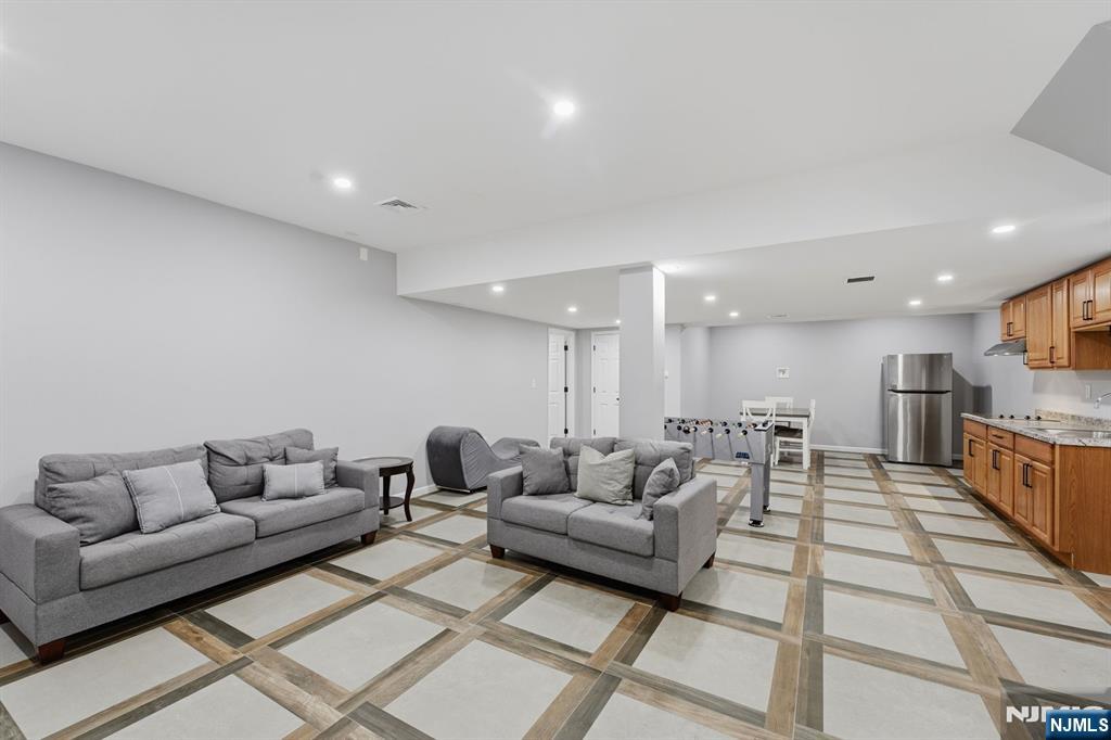 1232 Steeplechase Court — photo 34