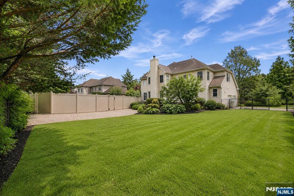 1232 Steeplechase Court — photo 38