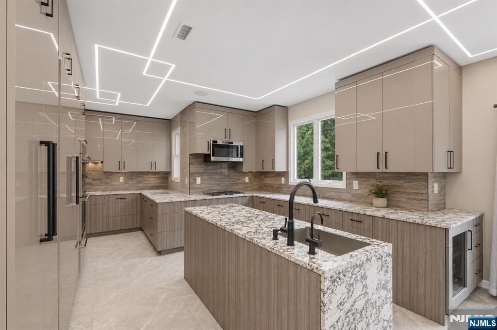 1232 Steeplechase Court