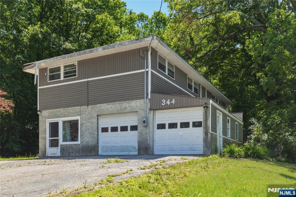 2nd image of 344 Union Ave, Bloomingdale, NJ 07403 | MLS# 26024488