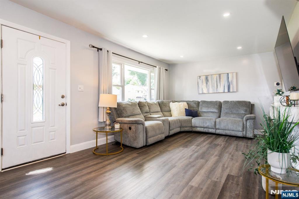 45 Karen Drive - Photo 3