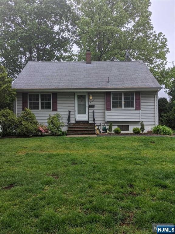 492 DORCHESTER Road - Photo 1