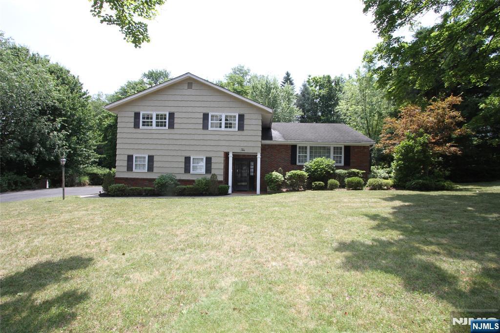 10 Bayberry Drive - Photo 1