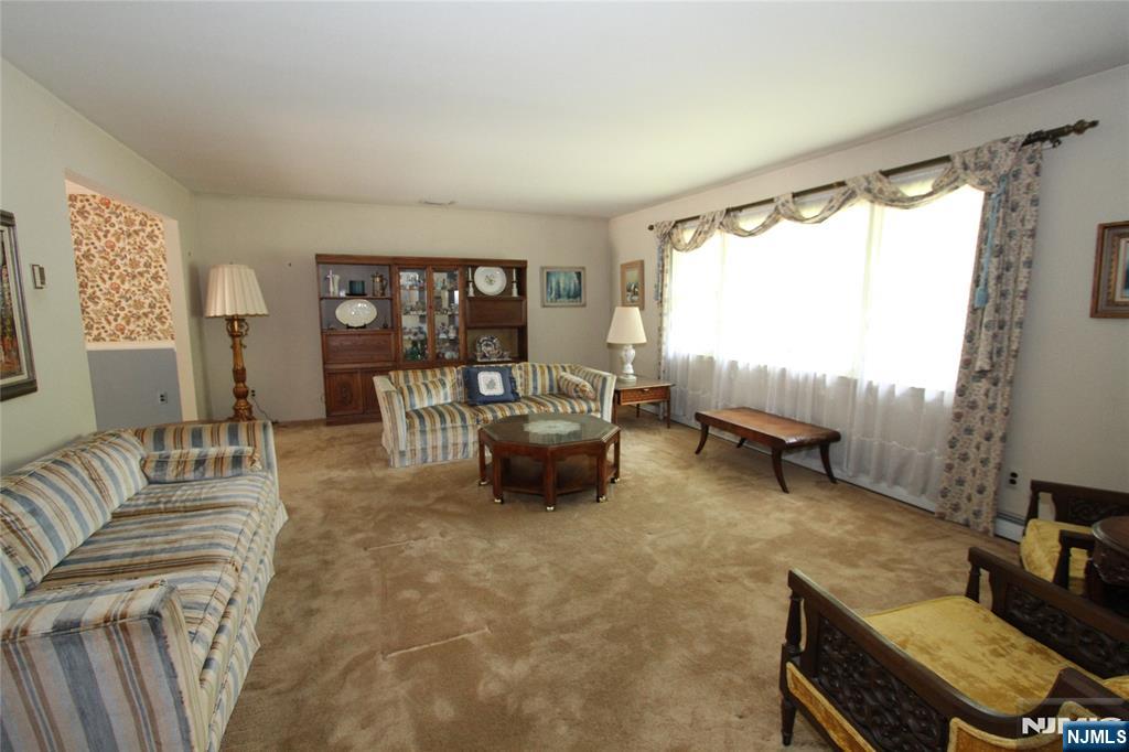 10 Bayberry Drive - Photo 4