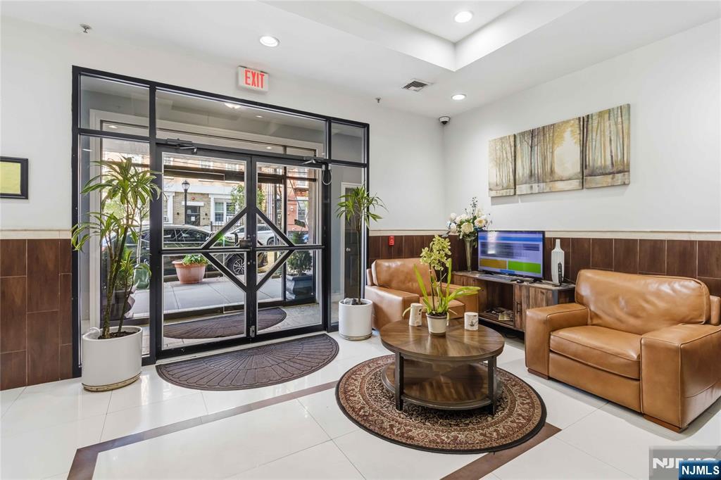 3rd image of 809 22Nd St #1102, Union City, NJ 07087 | MLS# 26024505