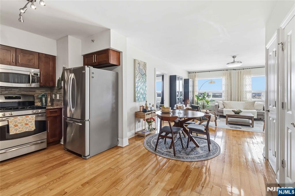 809 22nd Street #1102