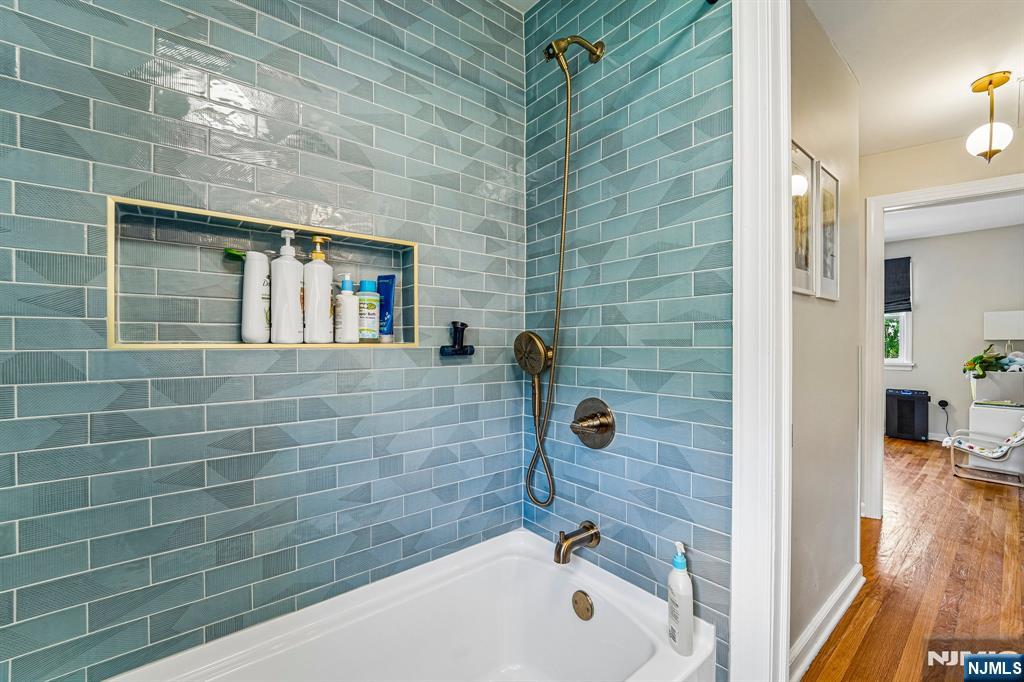 252 Canterbury Place — photo 28