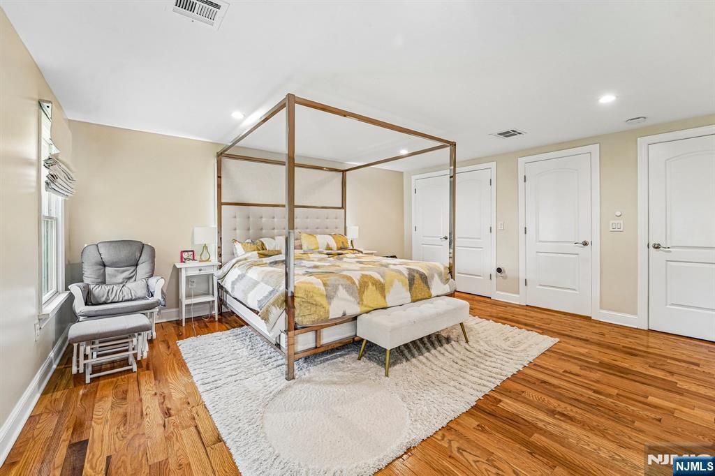 252 Canterbury Place