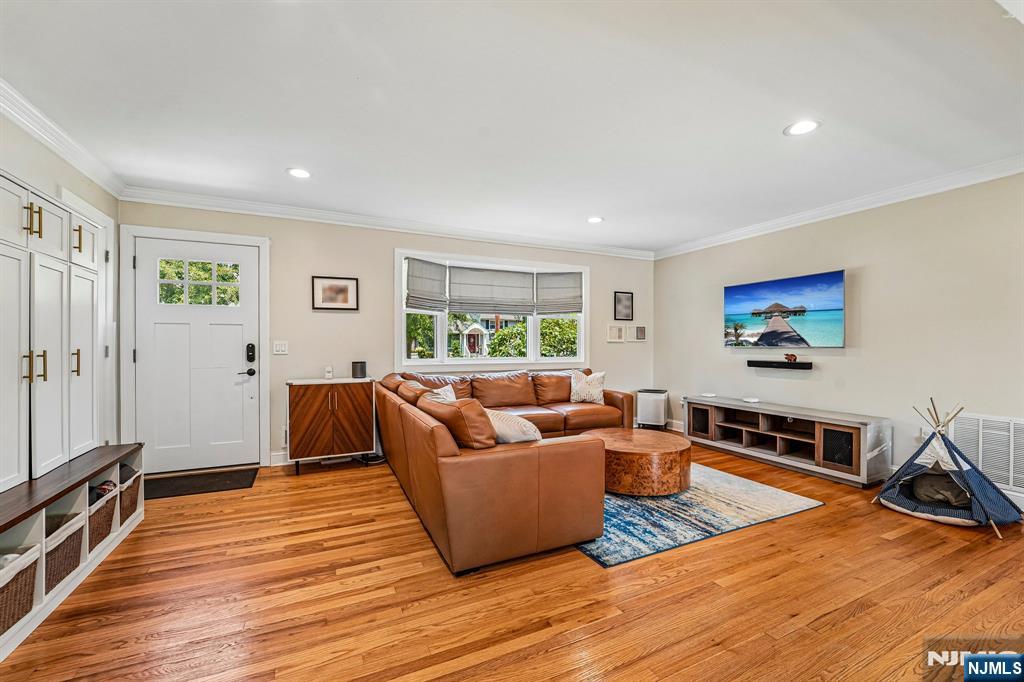 252 Canterbury Place — photo 6