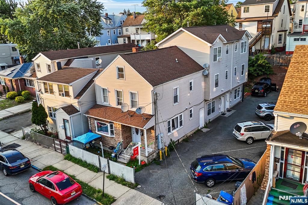 152-154 Jasper Street - Photo 1