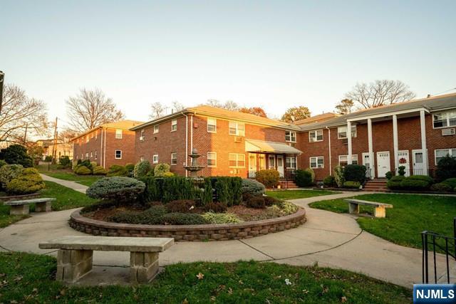 300 Homestead Avenue 2B - Photo 1