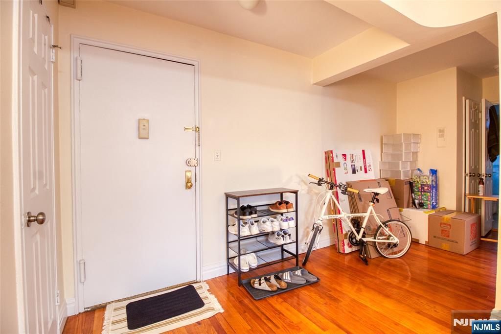 2160 Center Avenue 4S - Photo 2