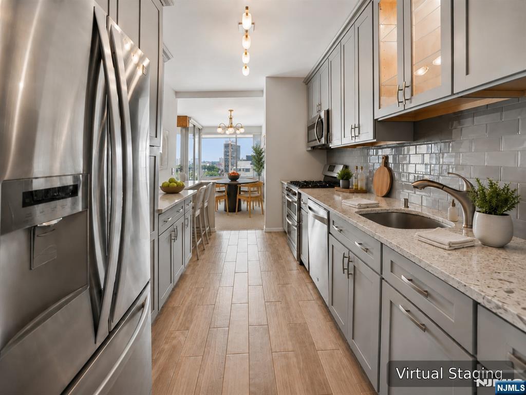 Homes for sale in Fort Lee, NJ | 5 Horizon, Fort Lee, NJ 07024