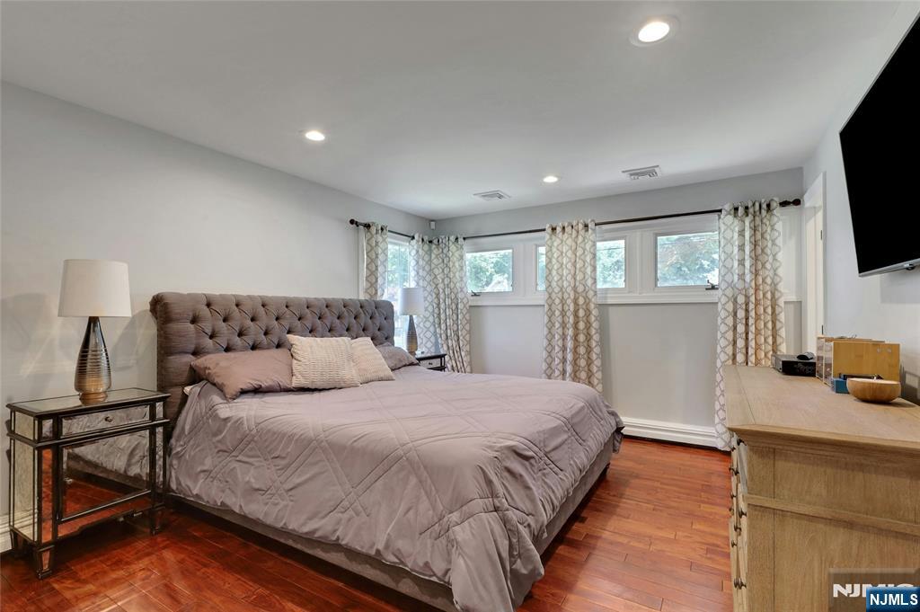 890 Norgate Drive — photo 16