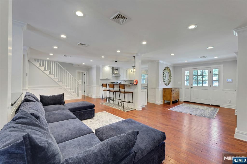 890 Norgate Drive — photo 5