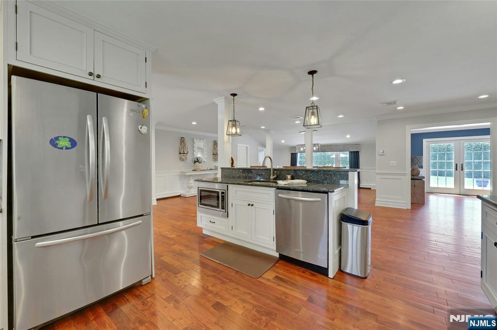 890 Norgate Drive — photo 10