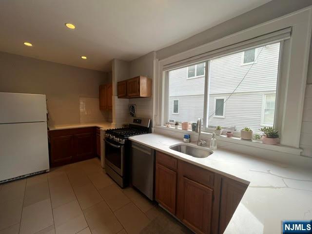 54 Oak Street - Photo 3