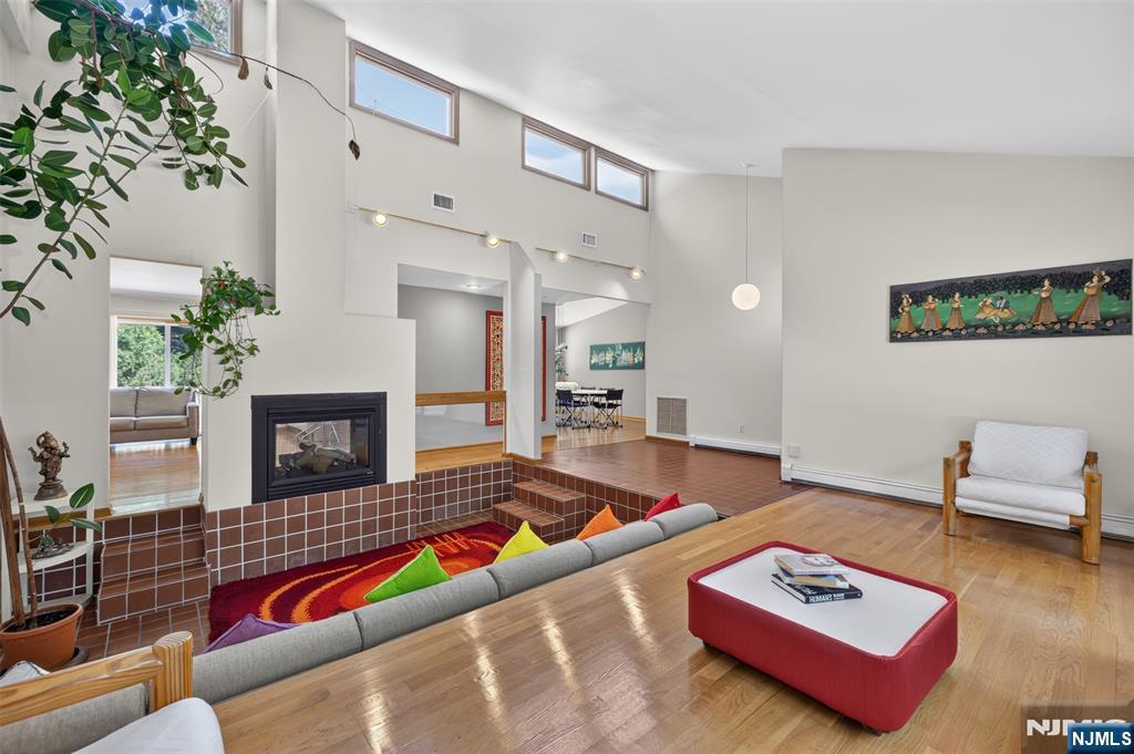 18-05 Saddle River Road - Photo 4