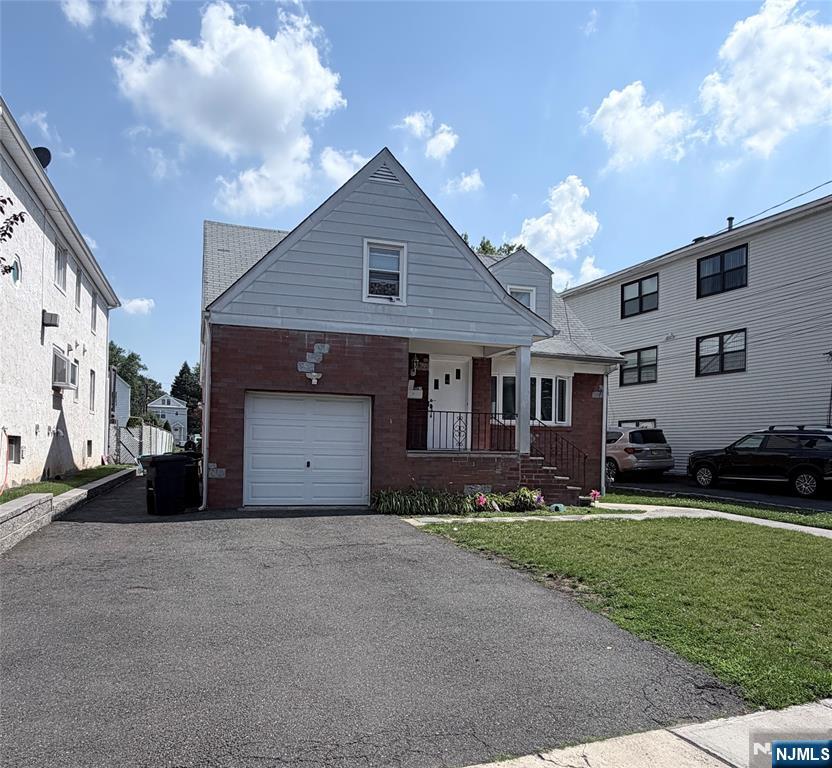 17 Pettit Street - Photo 1