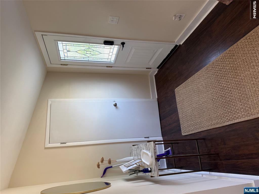 226 Louis Street 1 - Photo 2