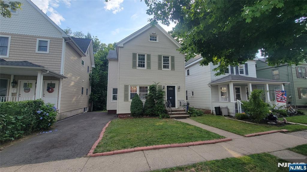110 3rd Avenue - Photo 2
