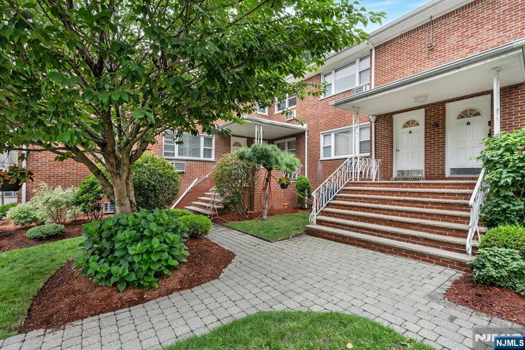 201 Oakdene Place D1 - Photo 2
