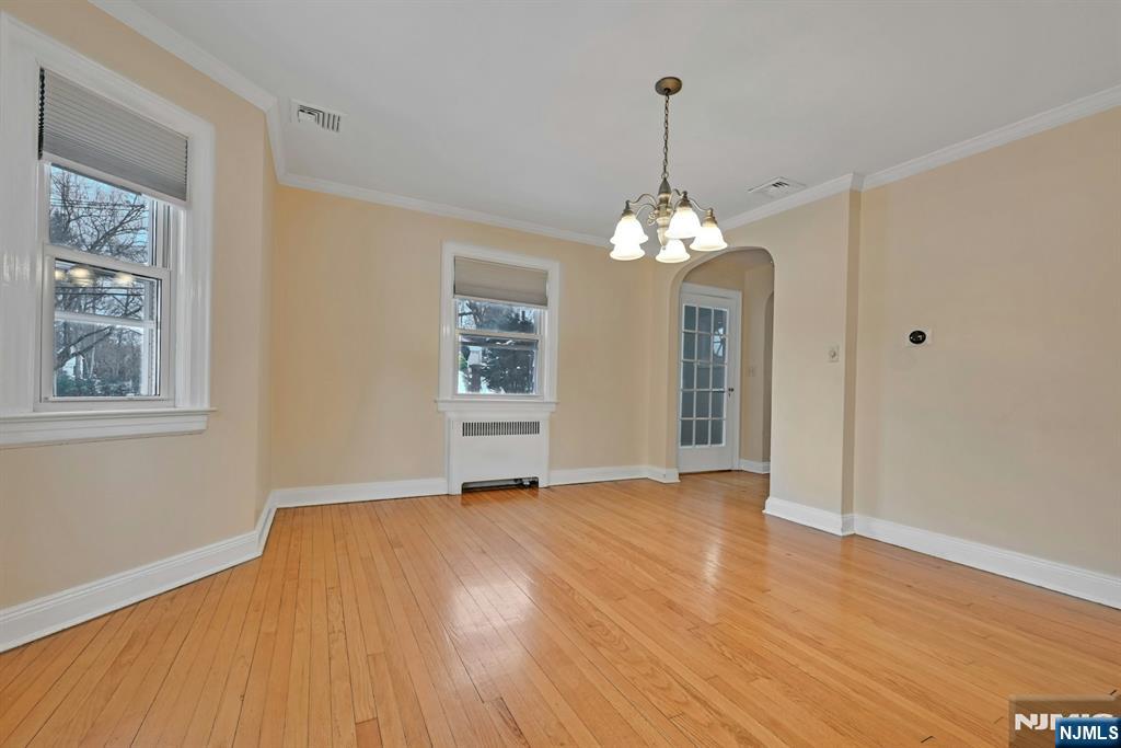 40 Clinton Avenue — photo 13
