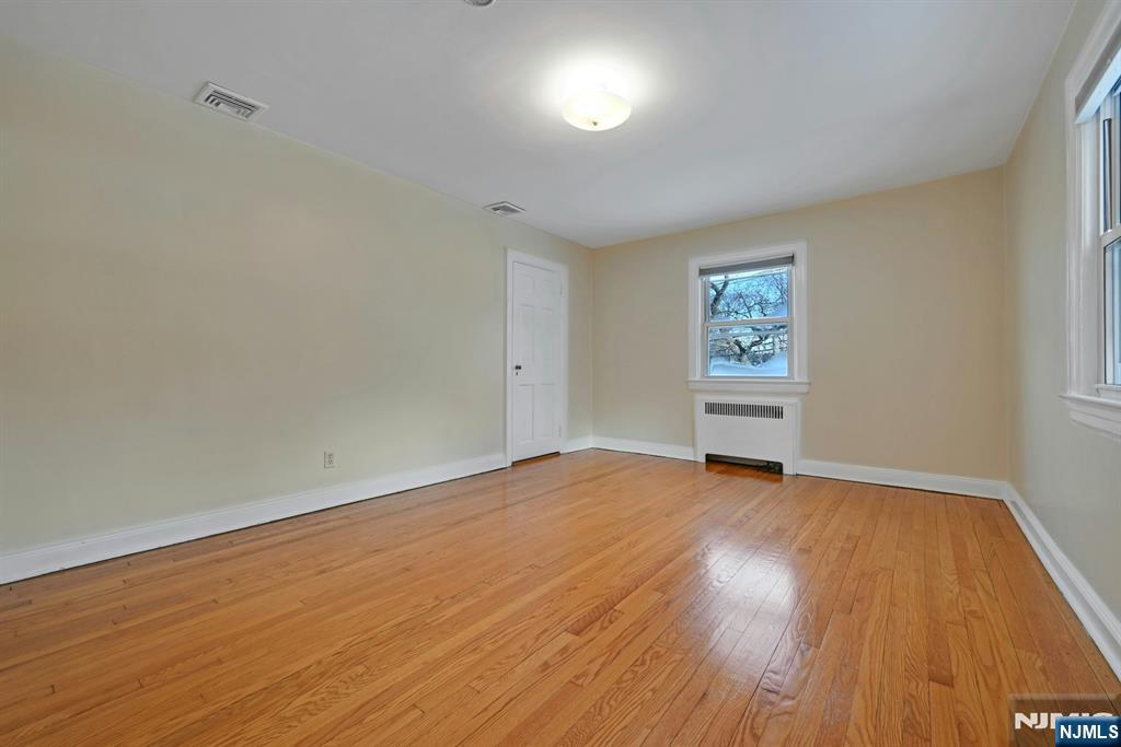 40 Clinton Avenue — photo 24