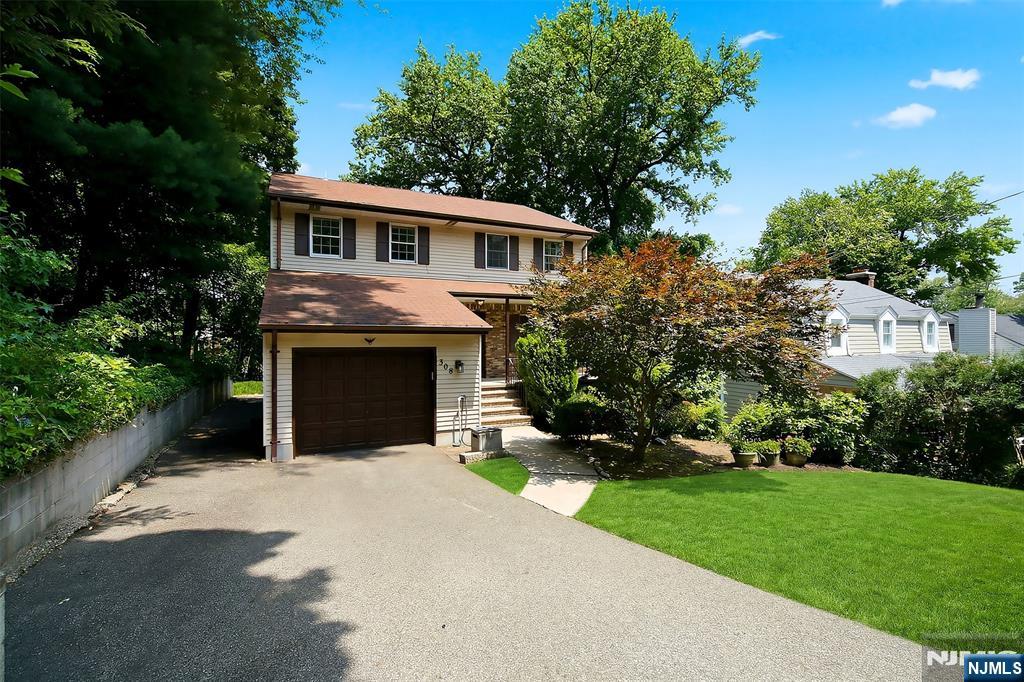 308 Ross Ave, Hackensack, NJ 07601