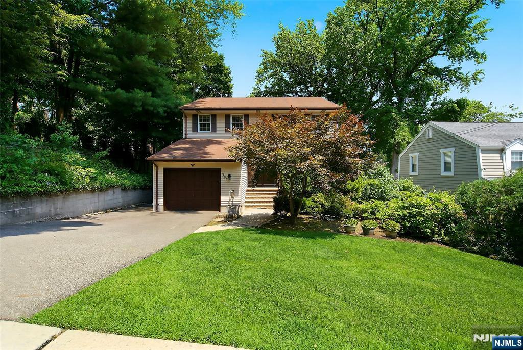 308 Ross Ave, Hackensack, NJ 07601