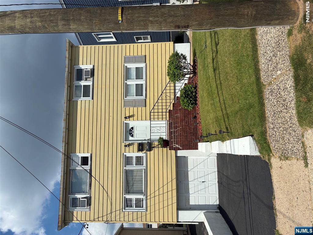 158 Bergen Avenue 2 - Photo 1