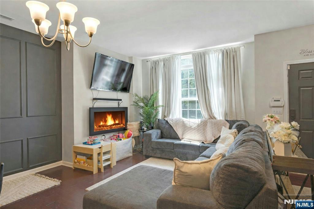 1 Clover Lane 101 - Photo 5