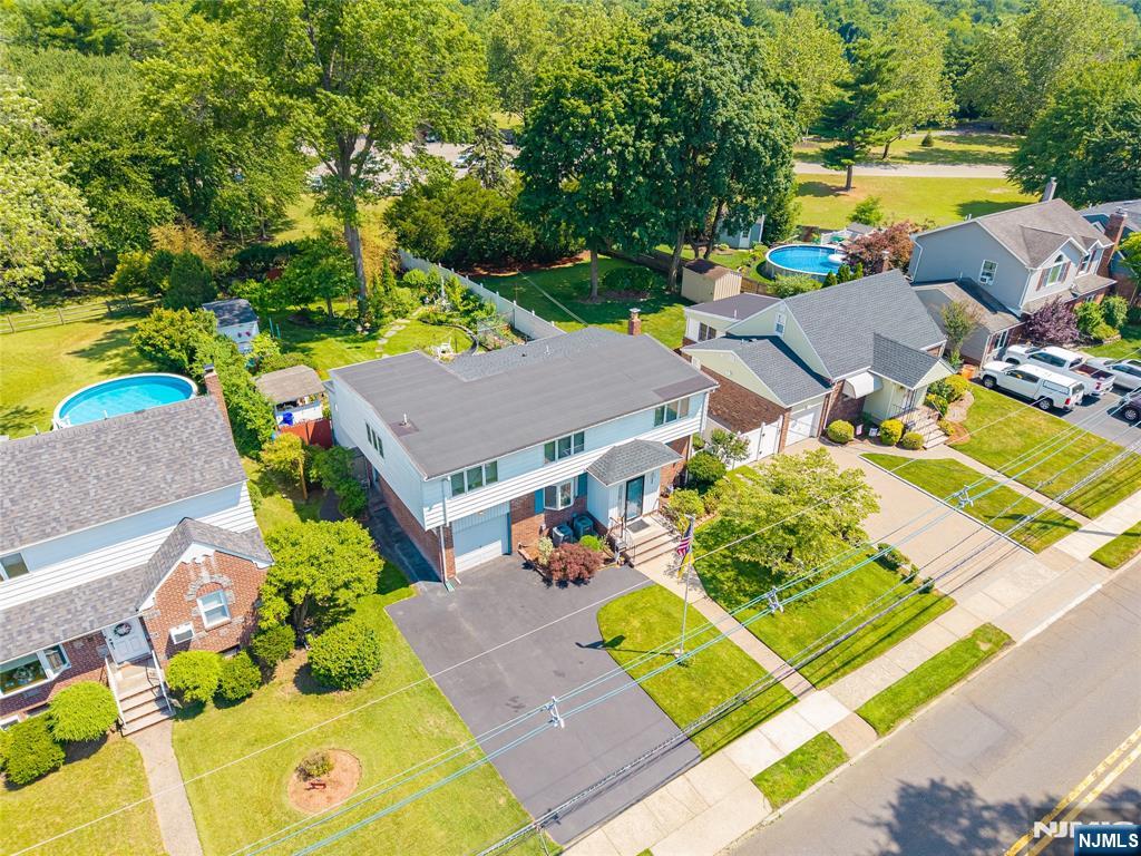 804 Saddle River Road - Photo 2