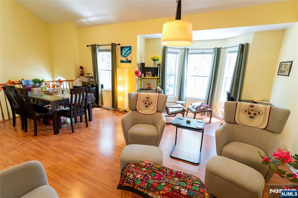 326 Winthrop Drive - Photo 5