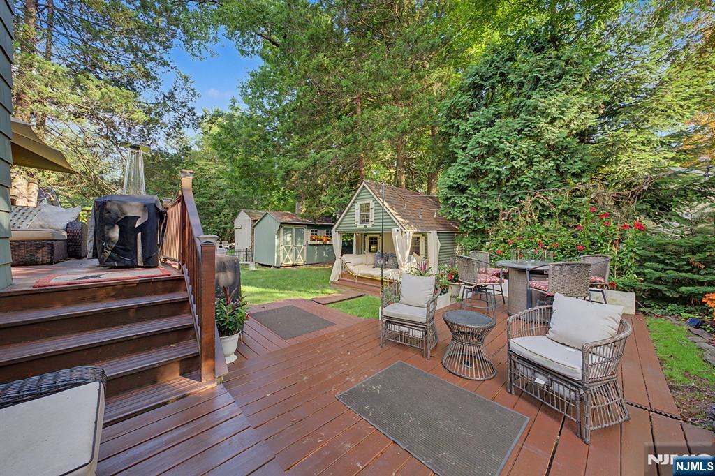 11 Willow Street — photo 38
