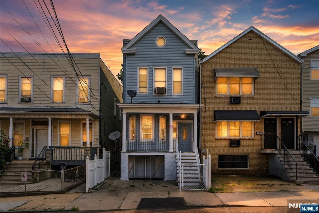 86 Clendenny Avenue - Photo 1
