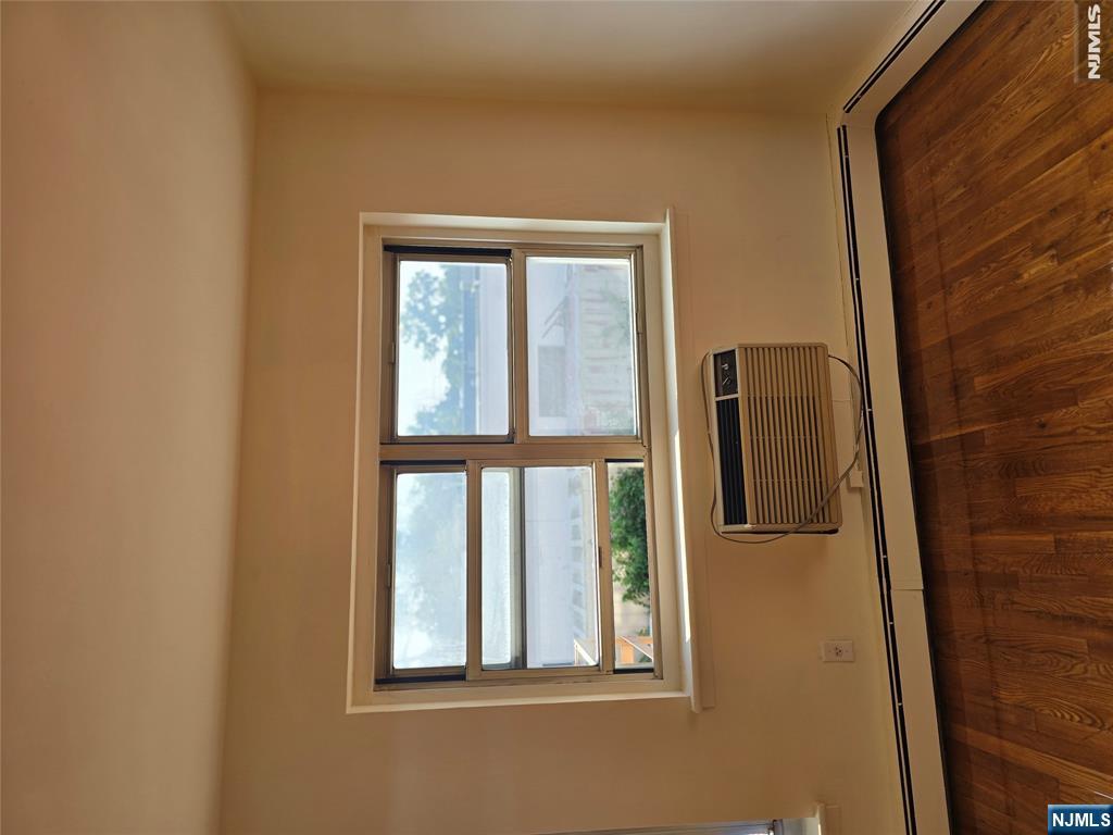475 Grand 1F - Photo 2